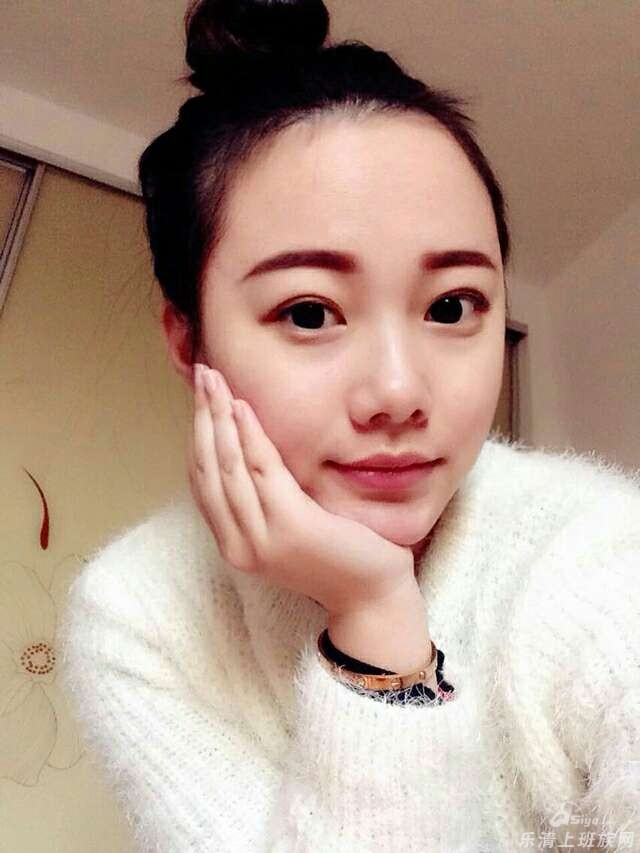 自拍女神#把留海整上去了会不会显成熟┅?