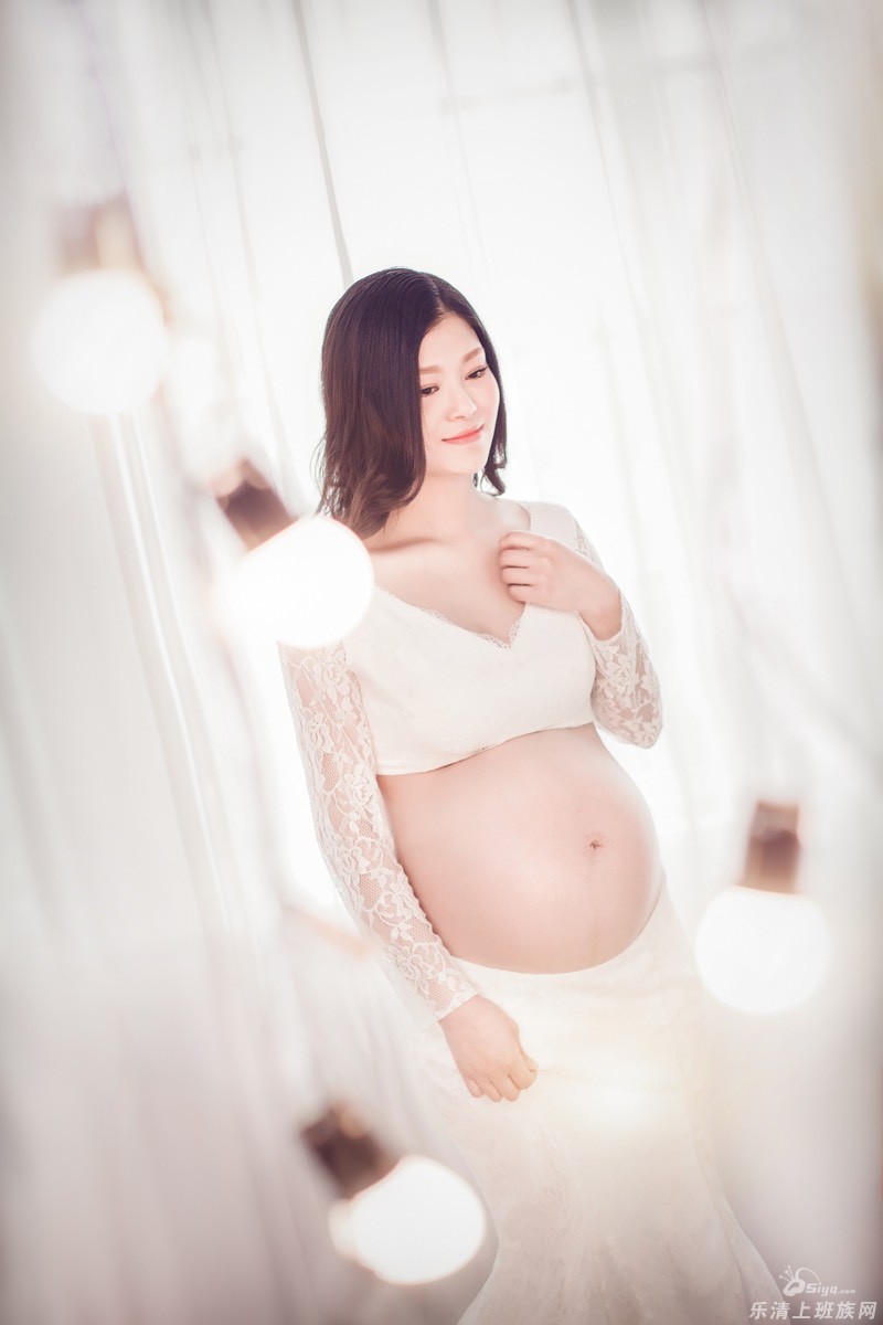 卡蒂亚婚纱_奥利卡·迪斯克伦蒂亚(3)