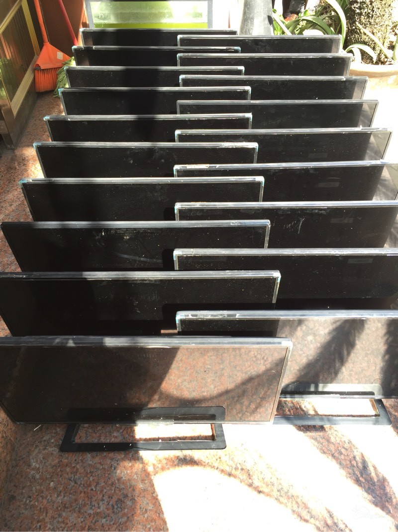 州某大型设计公司退役32寸aoc i3242vw ips显示器