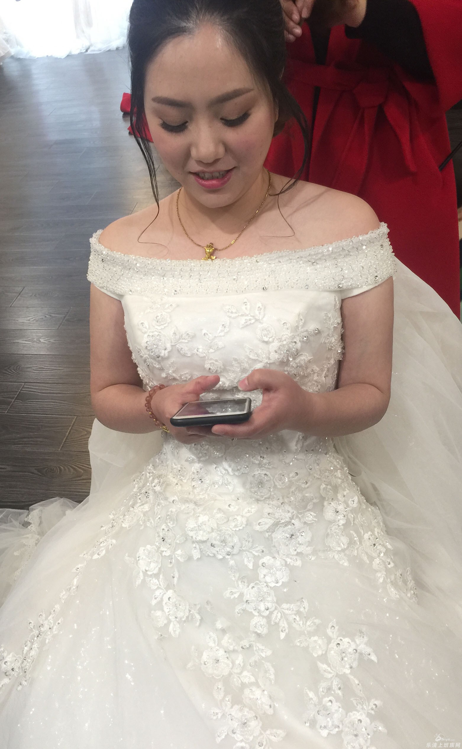 柳市婚纱_动漫婚纱情侣头像(2)