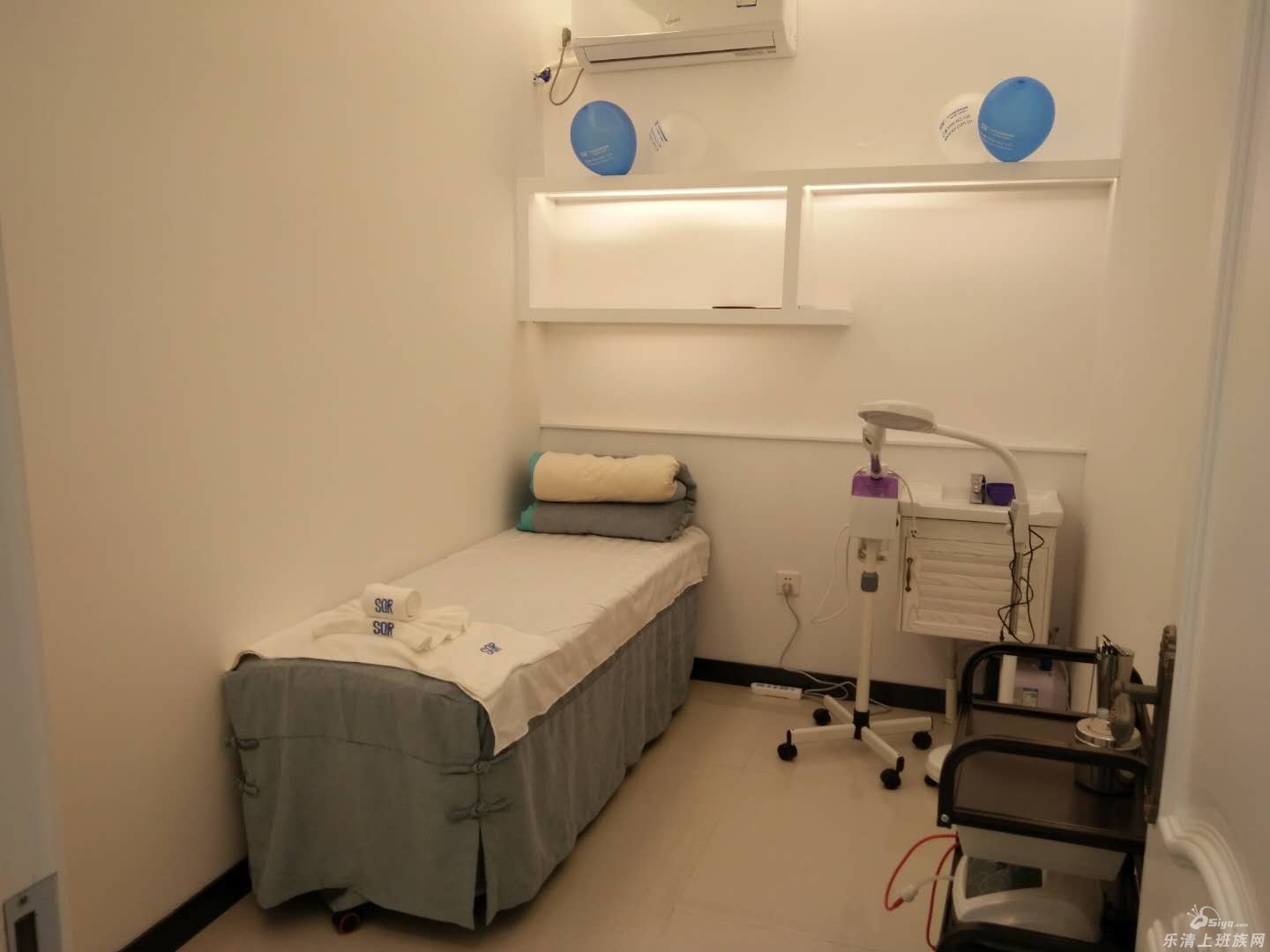 长痘痘,柳市去哪里治疗痘痘-乐清去哪里治疗痘痘