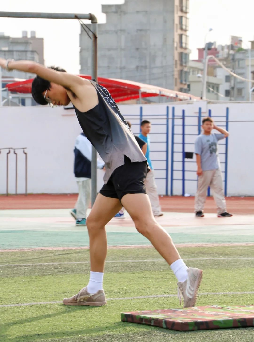 64cbcc3e7e4491924a81d43cb1983c33.jpg