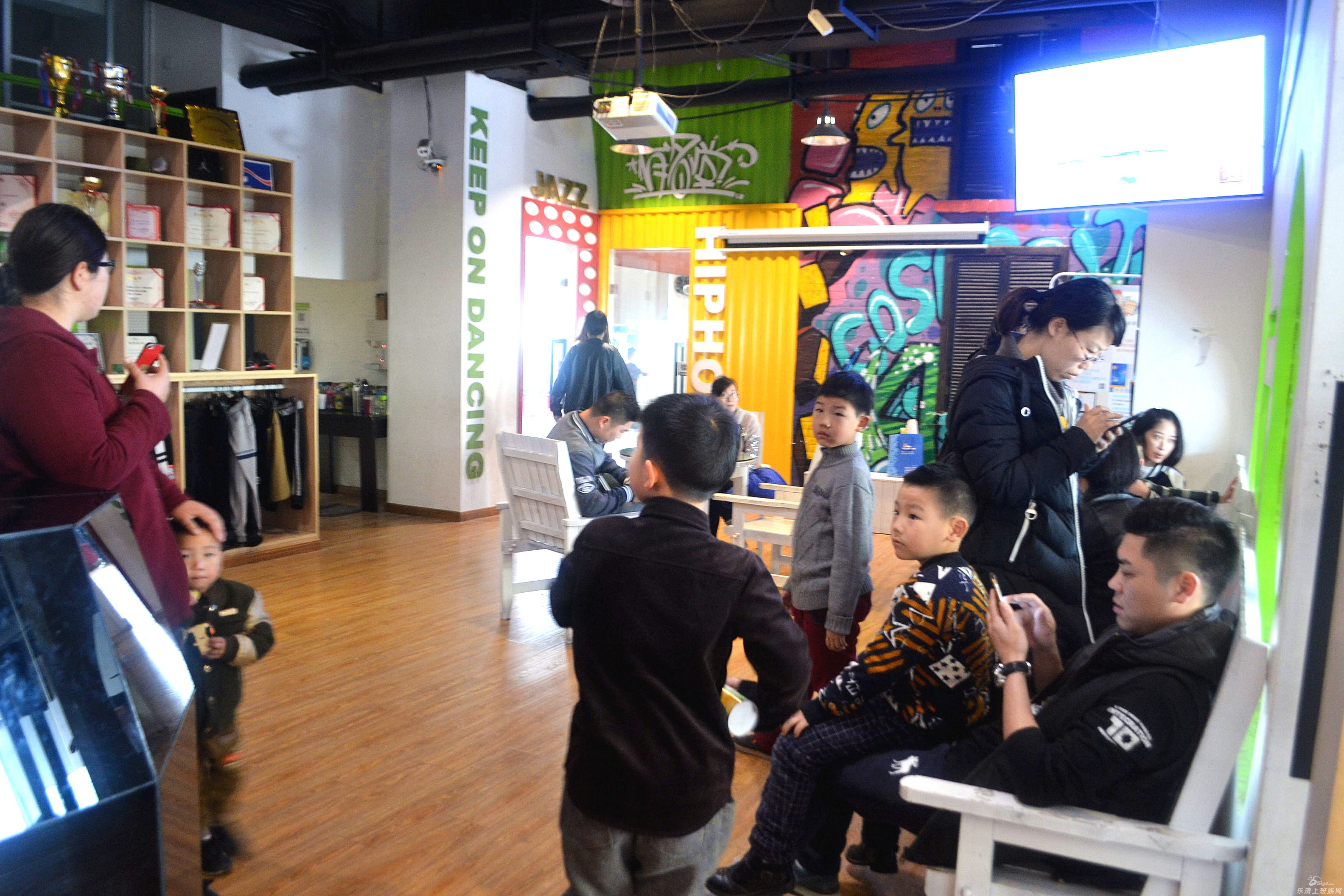 53亲子街舞体验活动,每一位都是酷酷的动感舞者