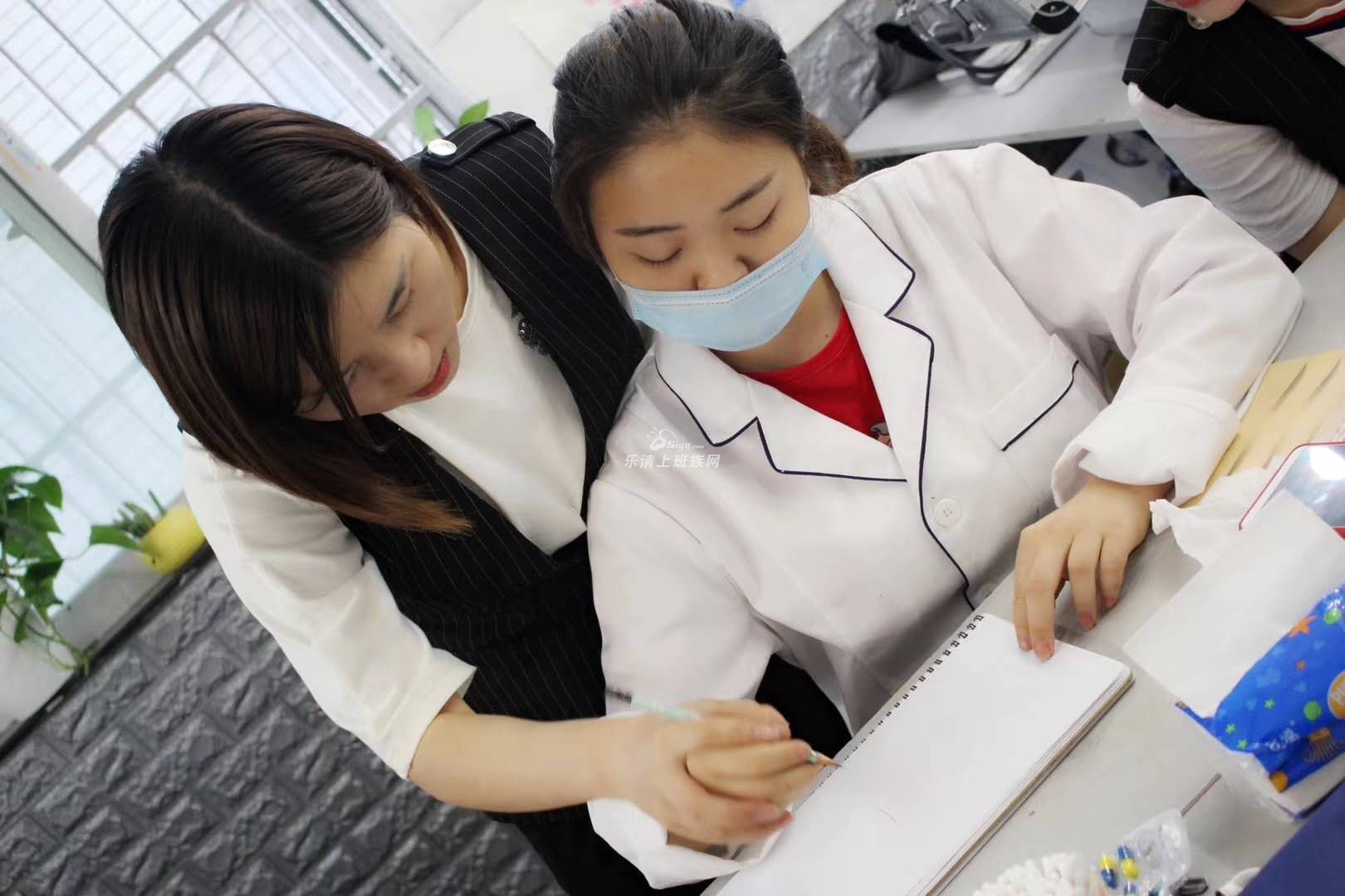 纹绣师专业培训 纹绣培训 高端纹绣课程培训