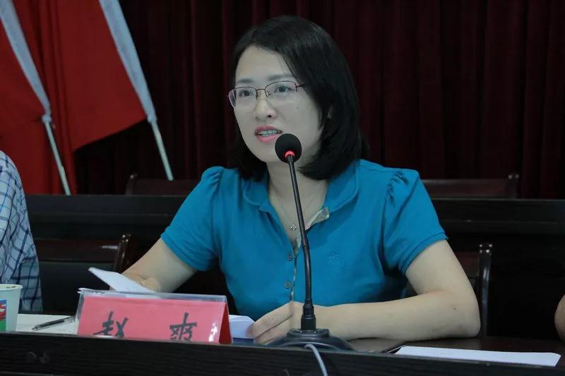 会议最后,岭底乡乡长赵爽作重要讲话,她对乡人武部前期工作作出了肯定