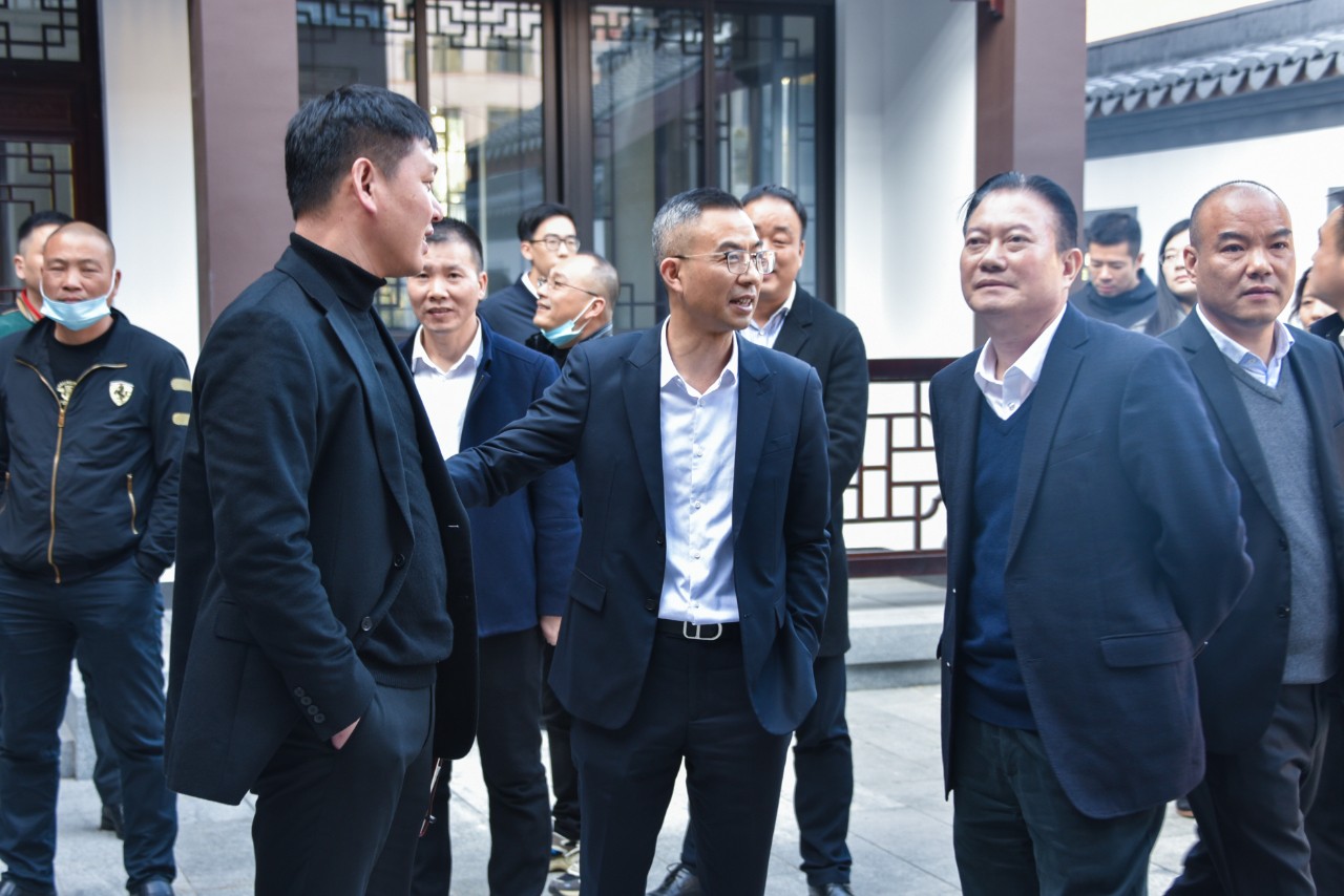 胡成剑赴虹桥镇开展党的十九届六中全会精神宣讲